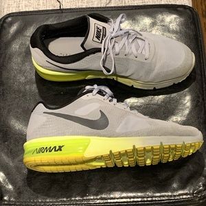 Nike Air Max Sequent. Men’s 10.5
